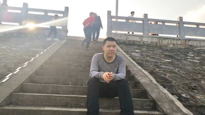 File:QYPhoto2019.4.jpg