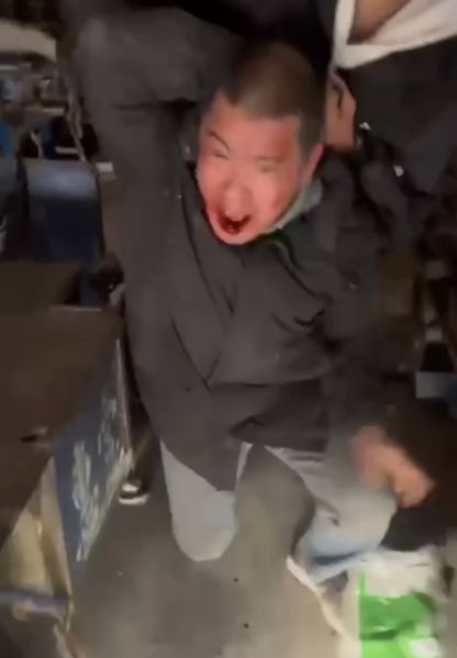 File:凌裕龙父亲受伤.jpg
