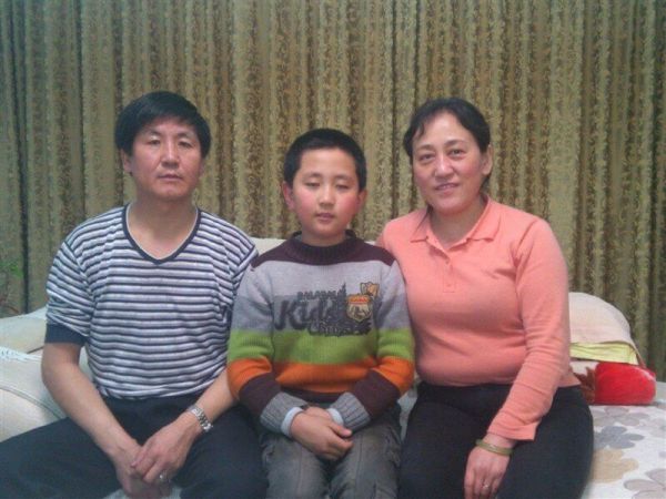 刘氏三人操妈乐队